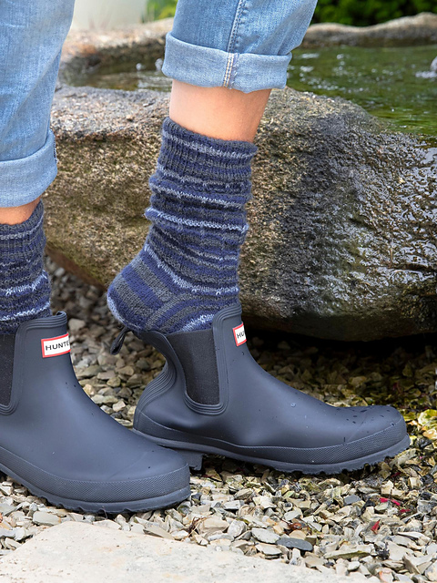 Damen- und Herrensocken mit Gittermuster