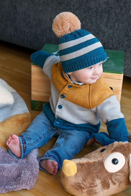 Baby-Mütze mit Fellbommel