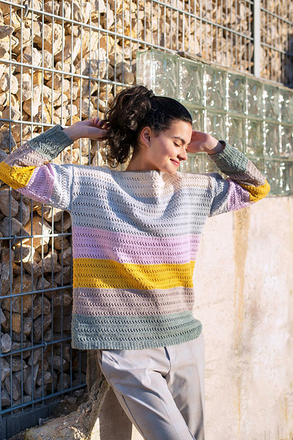 Pulli mit Blockstreifen und Lochmuster