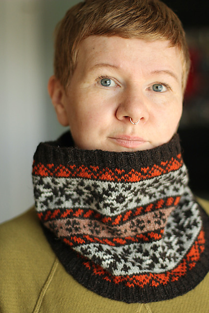 Caavie Cowl