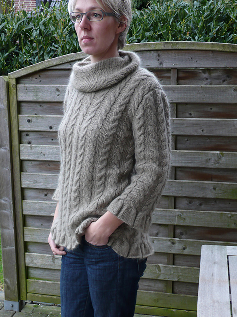 13 Zopfpullover mit Rüschen