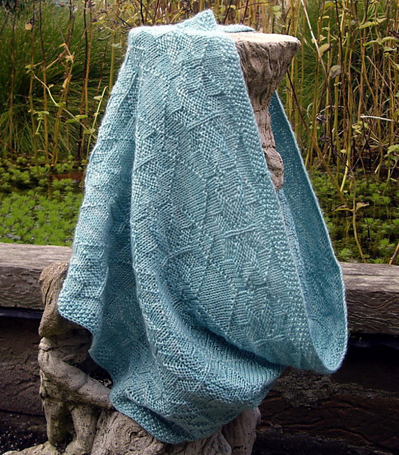 No Two Snowflakes Cowl