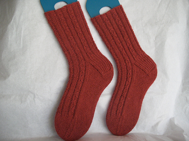 Hourglass Rib Socks