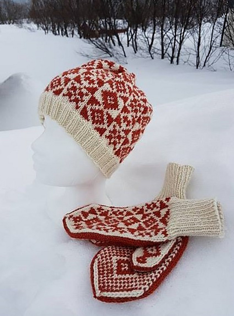Aslaug hat and mittens