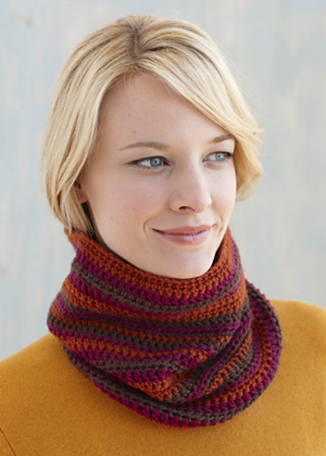 Rosy Striped Cowl