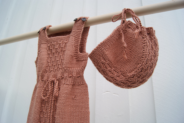Knitted waffle pattern bonnet
