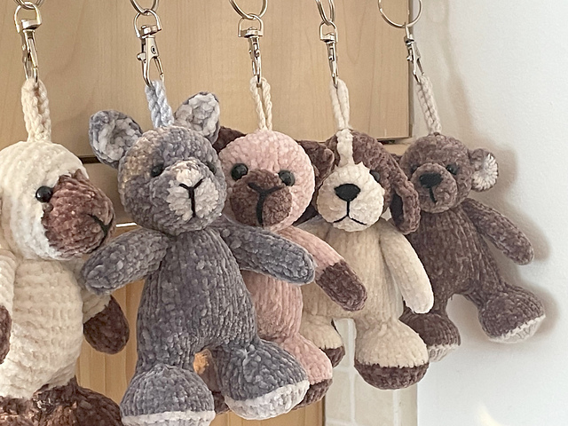 Ravelry: Key Charms pattern by Pat Alinejad