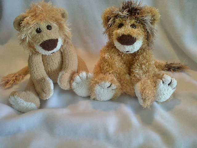 Lion plush pattern deals