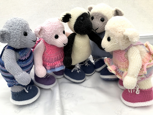 Ravelry: Loganberry Lamb pattern by Pat Alinejad