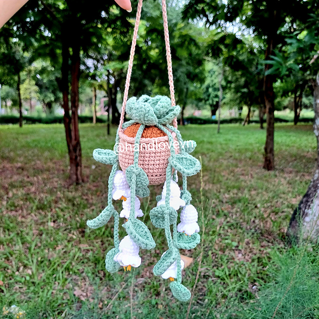 Ravelry: Car Hanging plant: Lily of the valley flower pattern by Nghiem  Khanh Ninh
