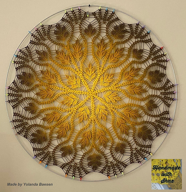 Mandala Lady Leaves (XL)