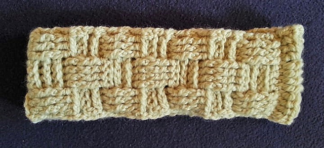 Stirnband im Basketweave-Stich