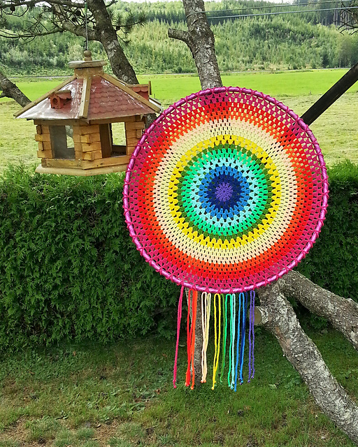 Regenbogen-Traumfänger