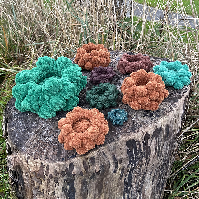 Mushkin Display Stand