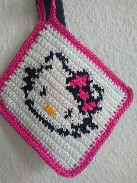 Hello Kitty Scarf with Pockets