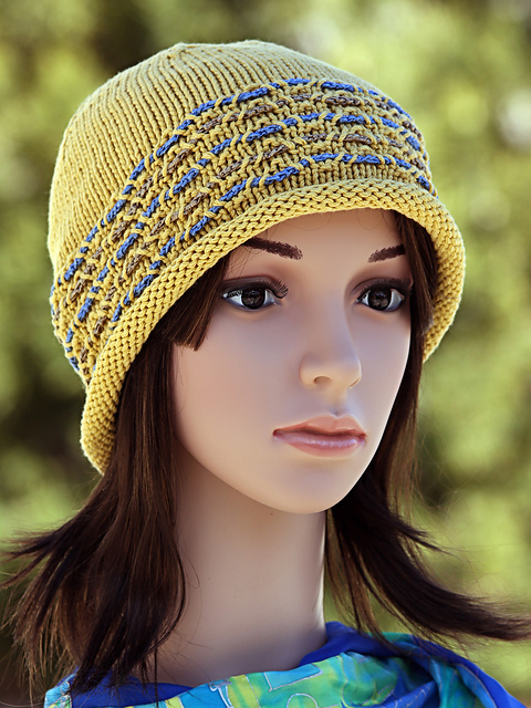 Serpentine Cap