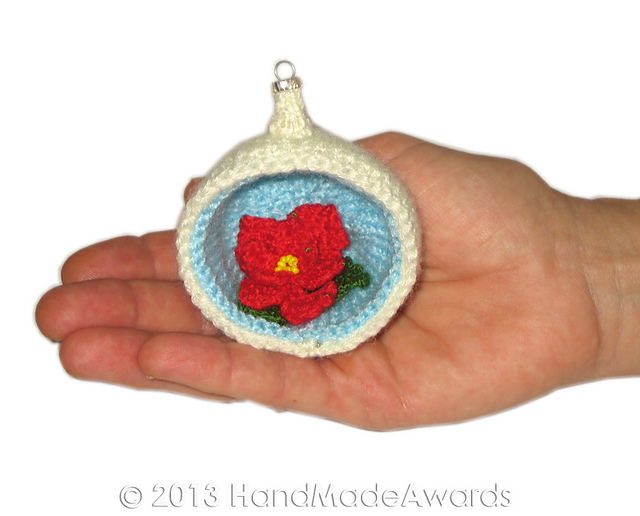 Christmas POINSETTIA Diorama Ball Ornament