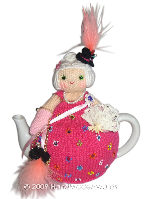 Marie Antoinette tea cosy