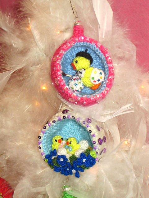 Easter Diorama Ball NEST with CHICKS Ornament