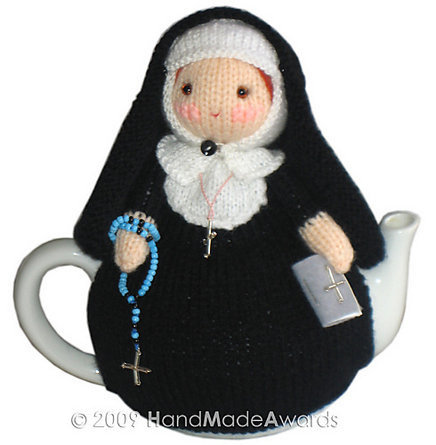 Mary Nun from the Vaticano Tea Cosy Crochet
