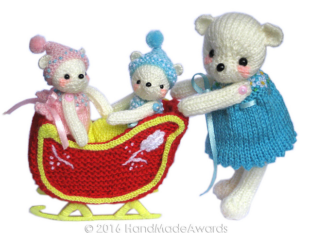 Mom Bear with her twins