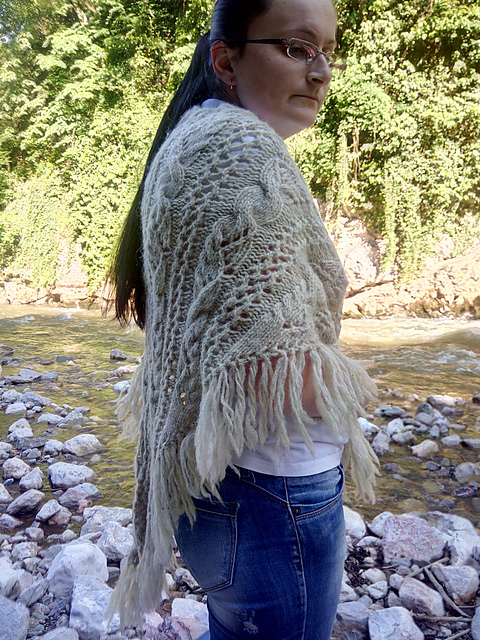 Branka shawl
