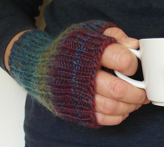 Fingerless mittens cinque