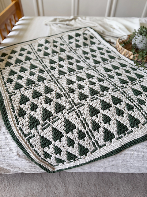 Twinkling Trees Blanket