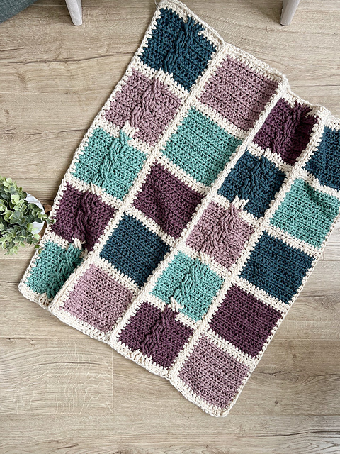 Billow Patchwork Cable Blanket