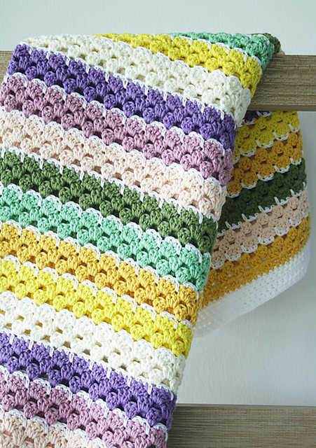 Spike stitch blanket