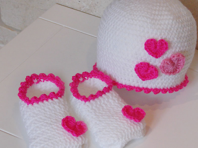 Love Heart Hat & Slipper Set