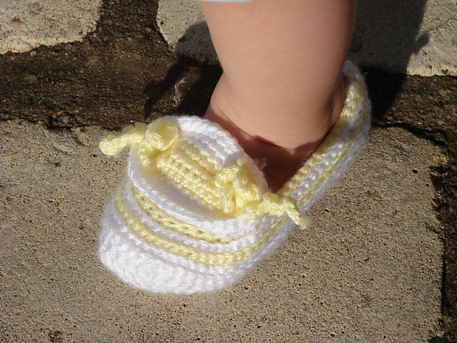Lemon Ribbed Shoes