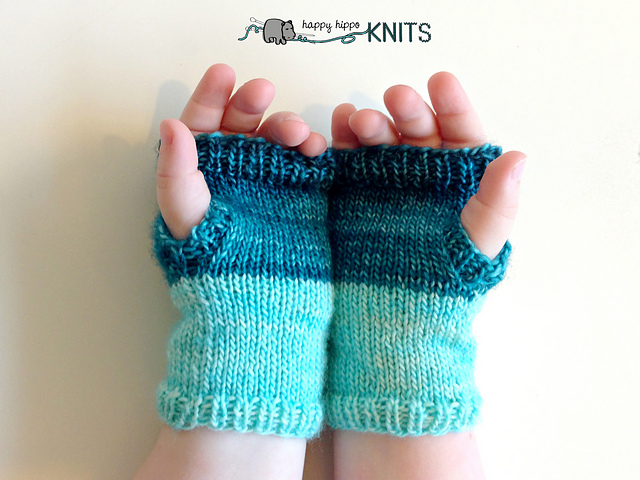 Lila Fingerless Gloves