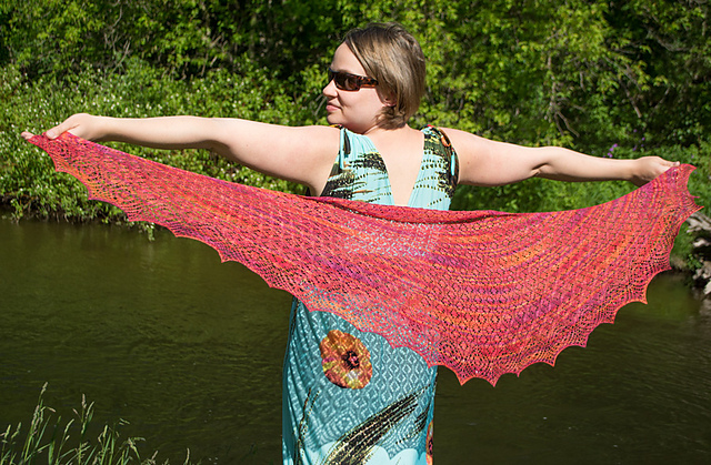 Pineapple Grove Shawl