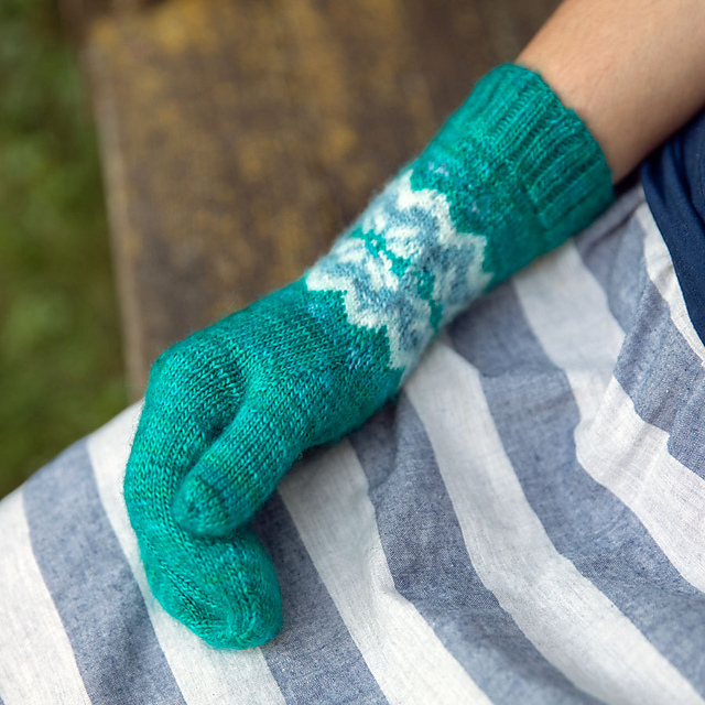 Fun & Flurries Mittens