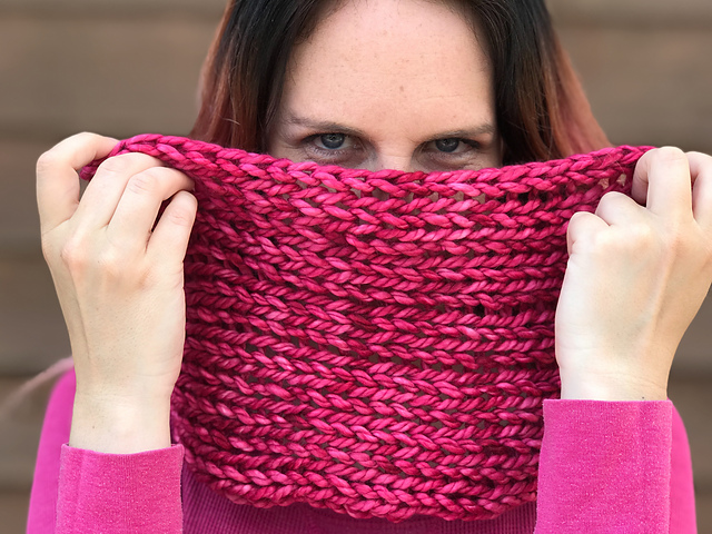 Dropped Stitch Cowl
