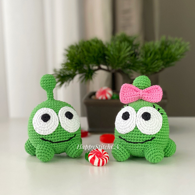 Ravelry: Om Nom pattern by Tatiana Nikashova