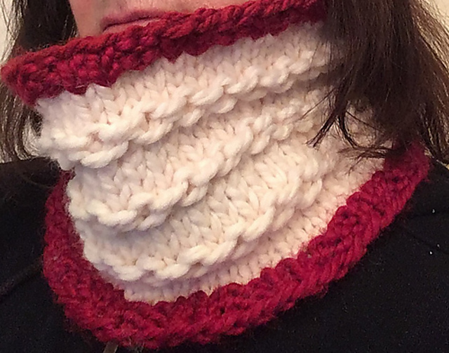 Peppermint Snow Cowl