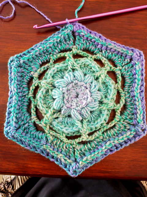 Sweet pea Hexagon Motif
