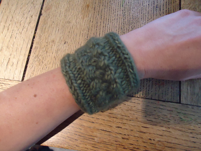 Xena Cabled Wristband
