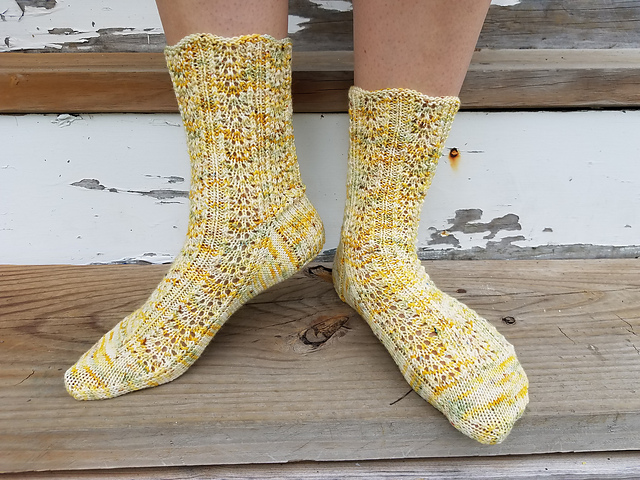 Tendril Embrace Socks