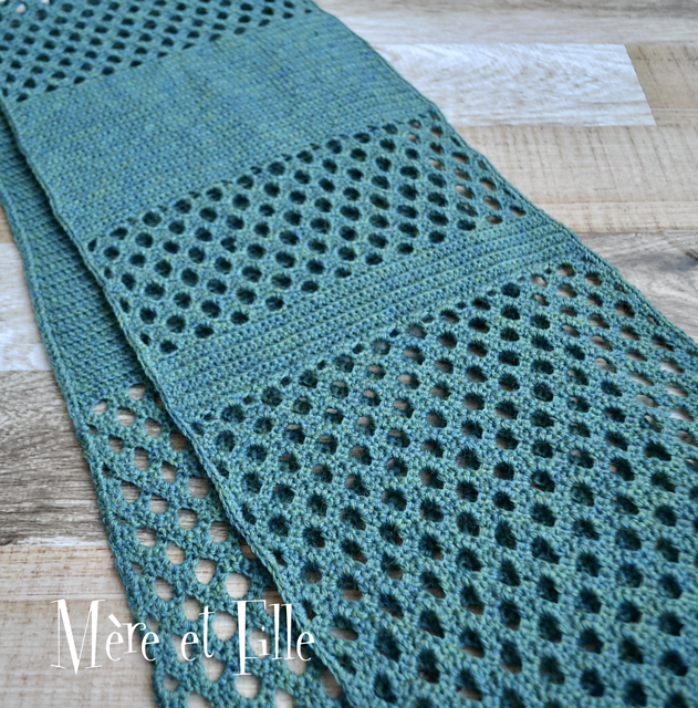 Tideland scarf