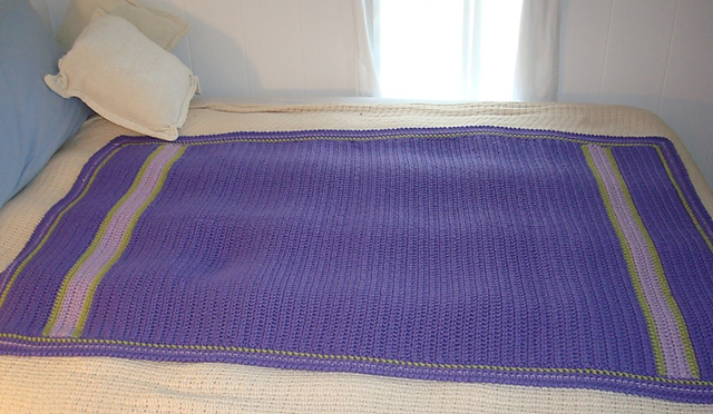 Easy-Breezy Crocheted Throw