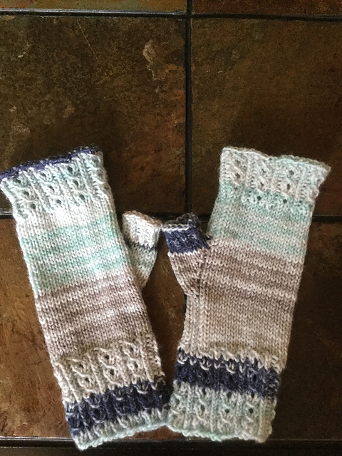 Around the Glade Mitts