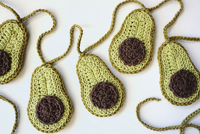 Ravelry: Avocado Bunting pattern by Hayley Rigali