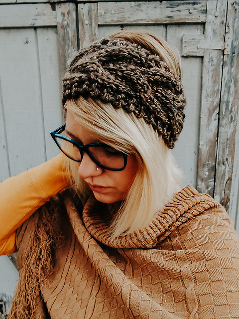 Freya Earwarmer