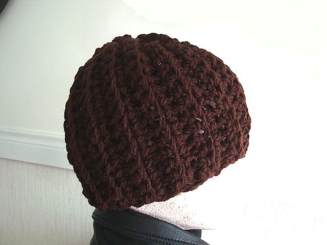 CROCHET A UNISEX BEANIE HAT