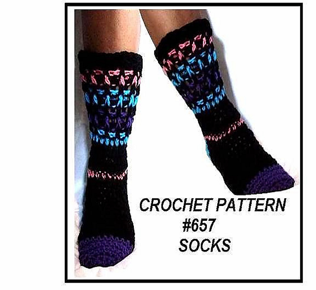 657 CROCHET SOCKS, TOE-UP