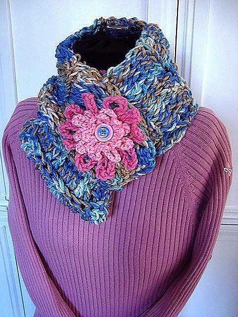 BEACHY INFINITY COWL