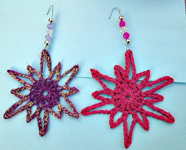 1093, Christmas snowflakes ornament